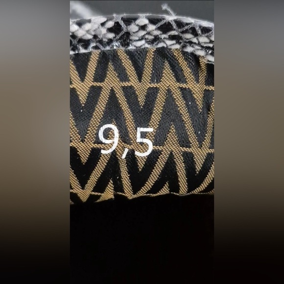 Valentino Platform Sneakers, Black leather with snakeskin Size 9.5 - Picture 7 of 8